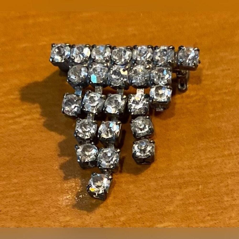 Silver Tone Clear Rhinestone Waterfall Brooch Pin Geometric 1 Inch Jewelry